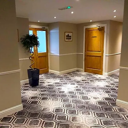 The Parkavon 3*