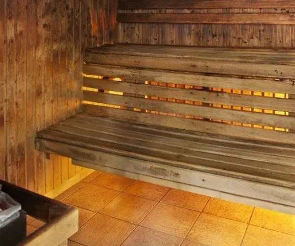 מלון The Parkavon 3*